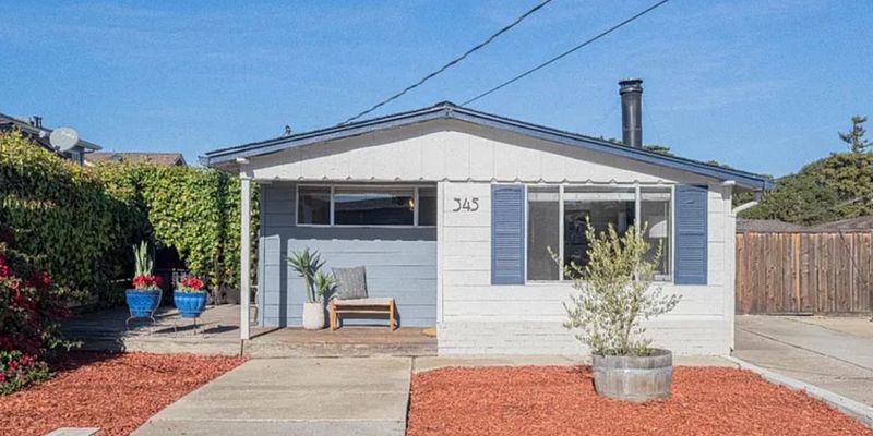 Monterey House: 345 Sequoia Ave