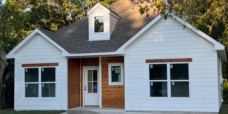 Skiatook House: 822 S Broadway St