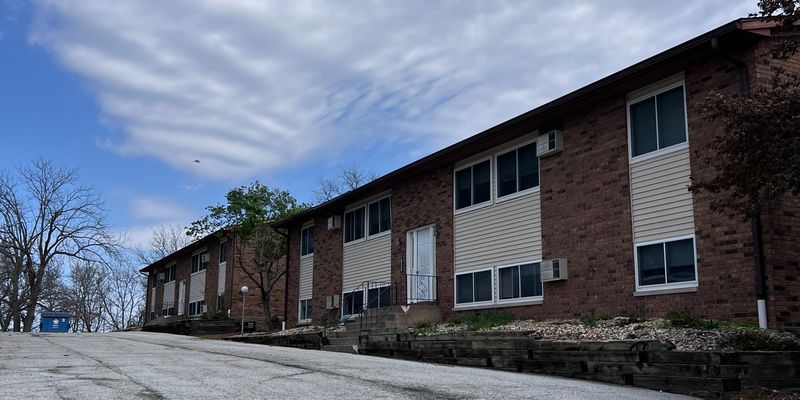 Orion Apartment: 1001 6th St