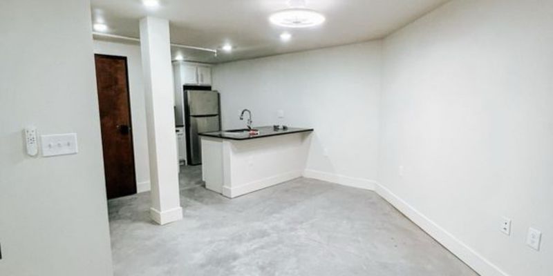 Knoxville Apartment: 1201 N Central St