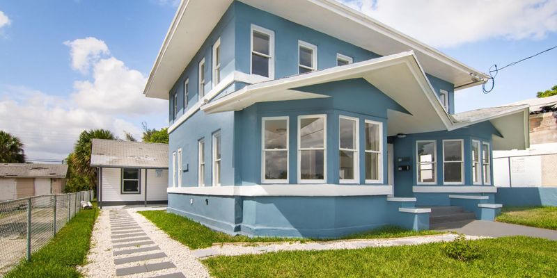 West Palm Beach House: 815 6th St