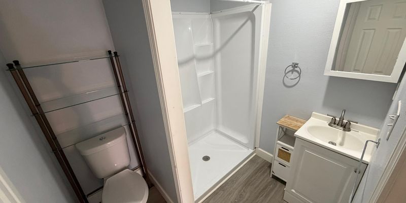 Humble House: 14238 Juliedale Dr