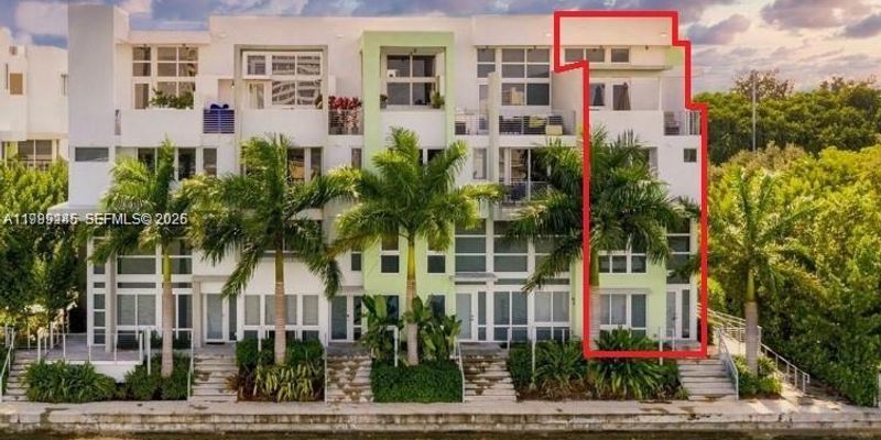 Miami Beach Townhome: 101 N Shore Dr
