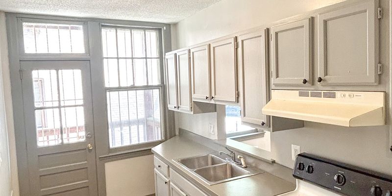 Hartford House: 926 Asylum Ave