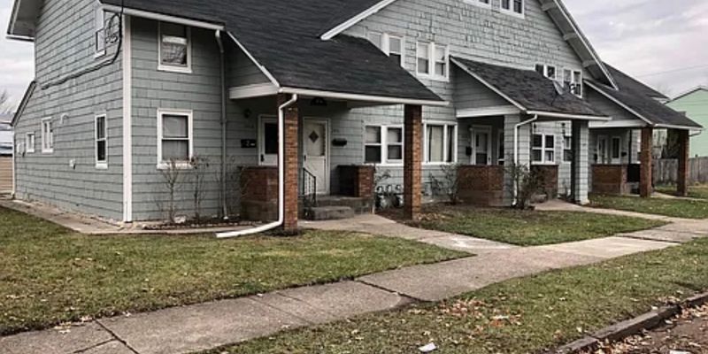 Niagara Falls Townhome: 2414-2424 Orleans Avenue