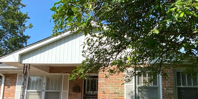 Florence House: 735 Prospect St