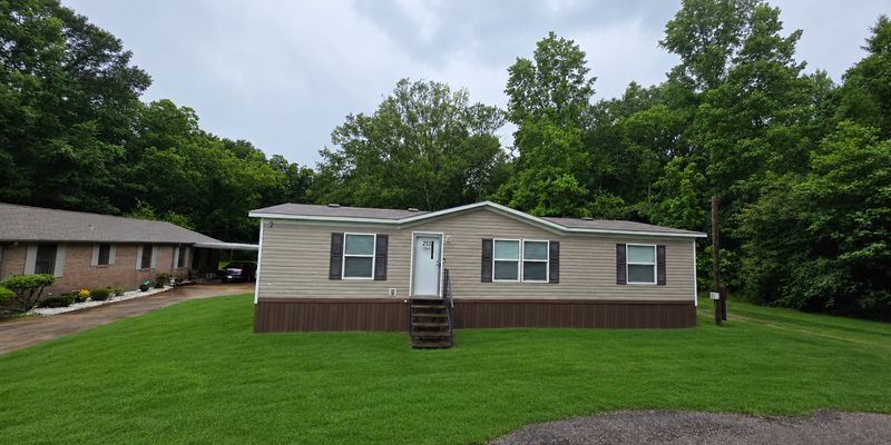 Pike Road House: 253 Gibbs Rd