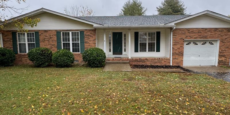 Westmoreland House: 4165 Hawkins Dr