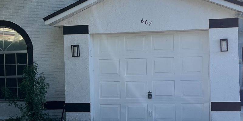 Winter Haven House: 667 Lake Dexter Cir