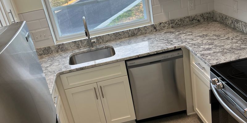 Pulaski Apartment: 500 Pico Terrace