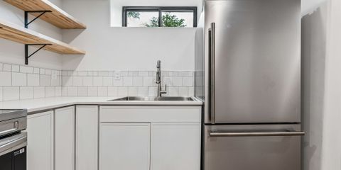 17-web-or-mls-669 E. 8th ave -17.jpg
