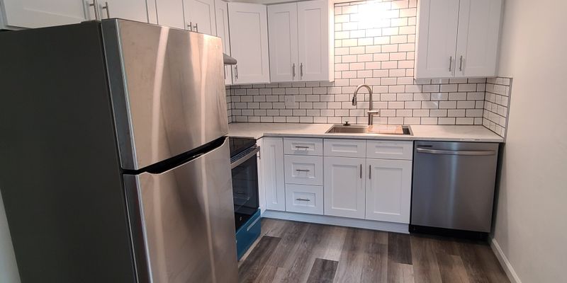 Youngstown Apartment: 4588 Washington Square Dr