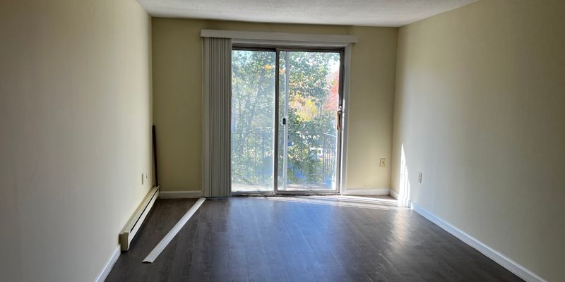 Gardner Apartment: 39 Dinan Dr