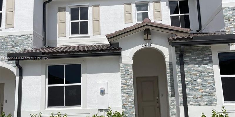 Homestead Townhome: 2760 SE 26th Ave