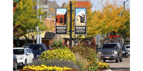 meridian downtown flowers.jpg