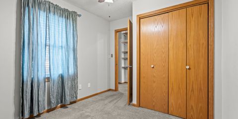 10-130 937 23rd Ave.jpg