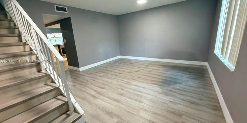 Miami House: 274 NE 141st St