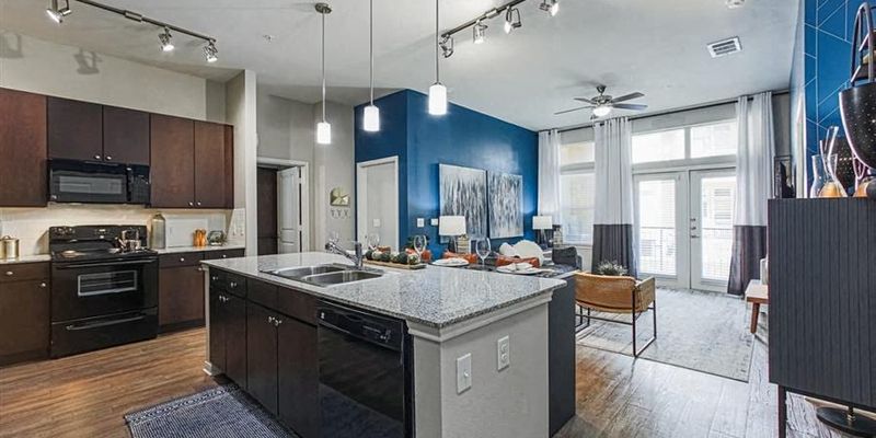 Houston Apartment: 2989 Westridge St