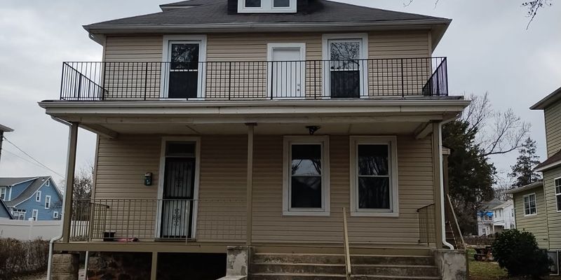 Baltimore House: 3608 Howard Park Ave