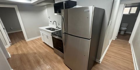 Kitchen 4.JPEG