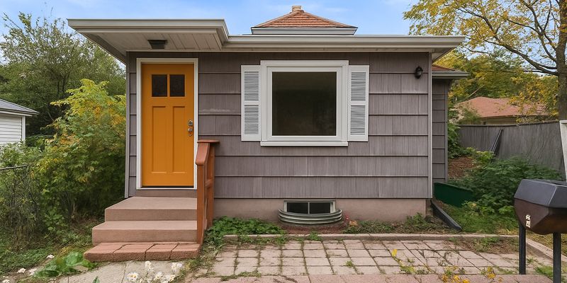 Milwaukee House: 3023 N 73rd St