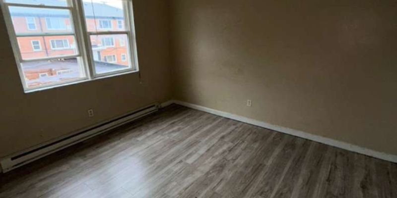 Cleveland Apartment: 13945 Superior Road 204 East