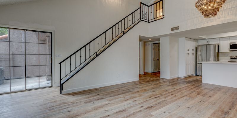 Tempe Condo: 819 N College Ave