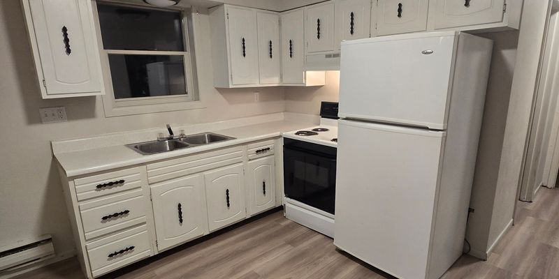 Aledo Apartment: 401 -407 SW 8th St