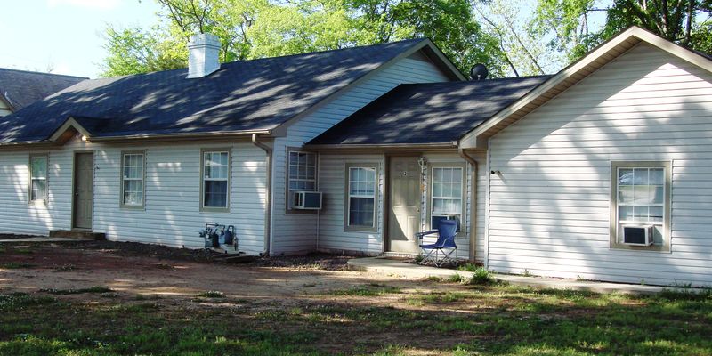 Montevallo Apartment: 725 Bloch St