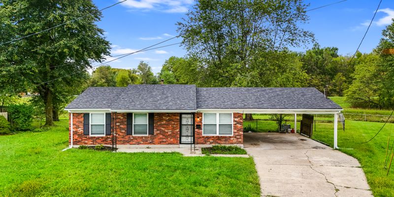 Louisville House: 4810 Guy Dr