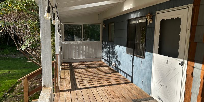 Seaside House: 33384 Rosie Lane