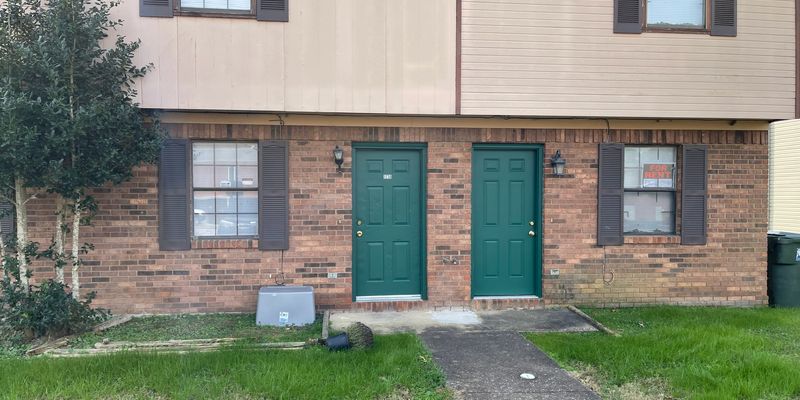 Rossville Townhome: 1734 - 1740  East State Line Road