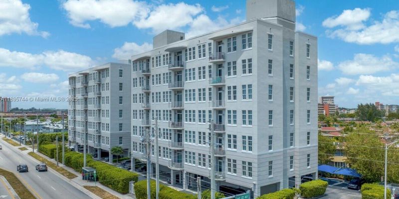 Miami House: 1791 NE Miami Gardens Dr