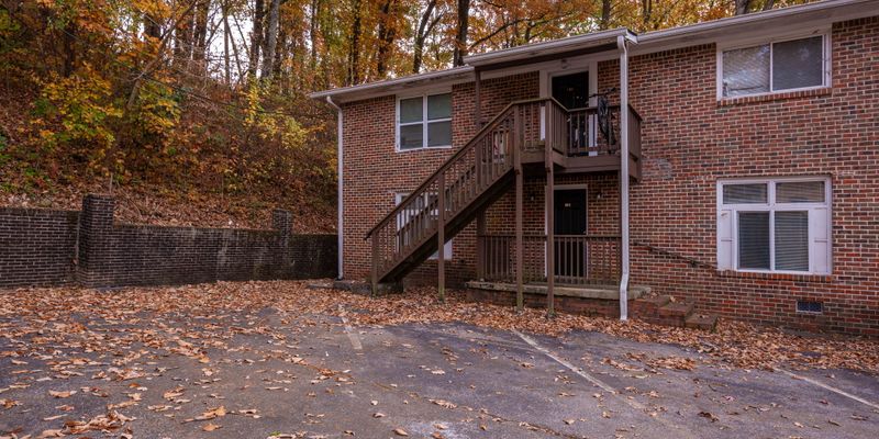 Chattanooga Apartment: 800 Lullwater Rd