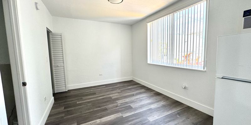 Miami Beach Apartment: 7619 Abbott Ave