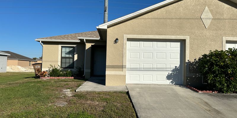 Cape Coral House: 4339 SW Santa Barbara Pl