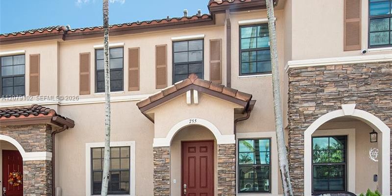 Homestead House: 756 SE 32nd Ave