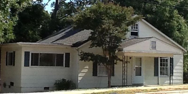 Greensboro House: 1871 Merritt Dr