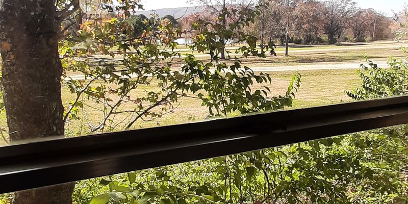 Mountainburg House: 17237 N Hwy 71