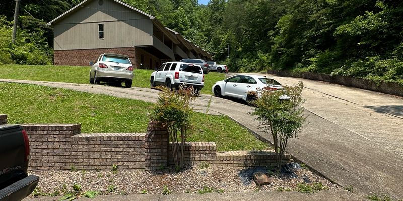 Pikeville Apartment: 131 Lancelot Ct