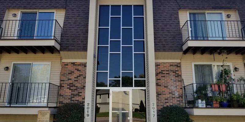 Omaha Apartment: 2019 Benson Gardens Blvd