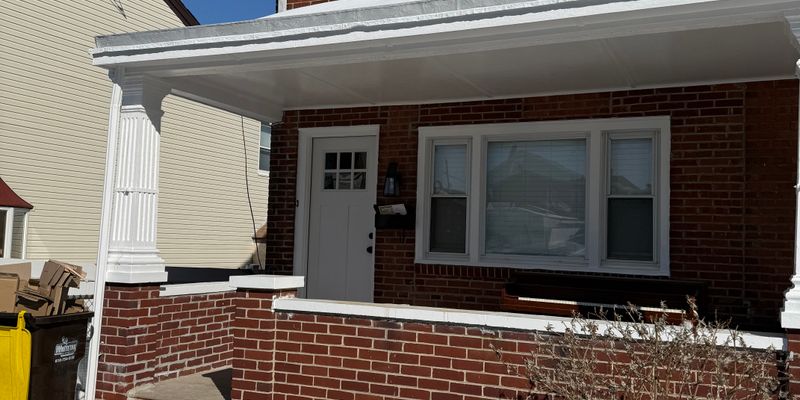 Bridgeport House: 707 Tose St