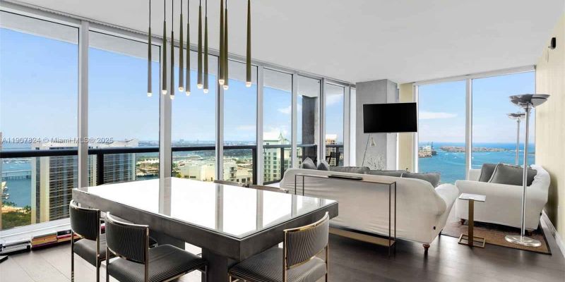 Miami Apartment: 495 Brickell Ave