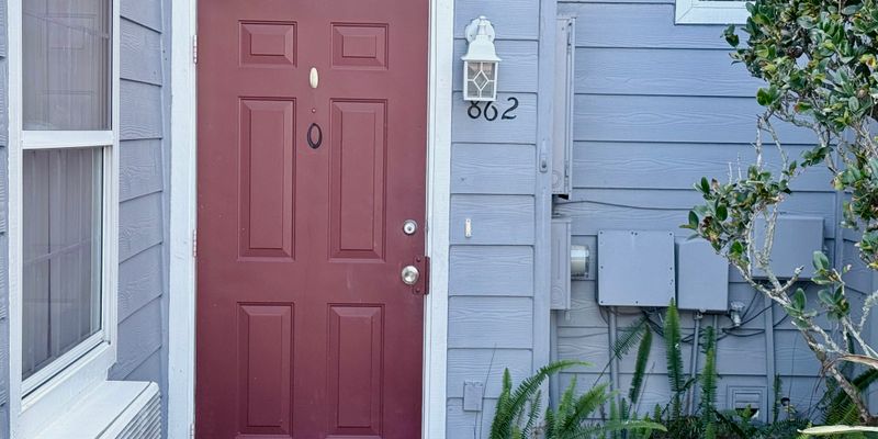 Davenport Townhome: 862 Caribbean Dr