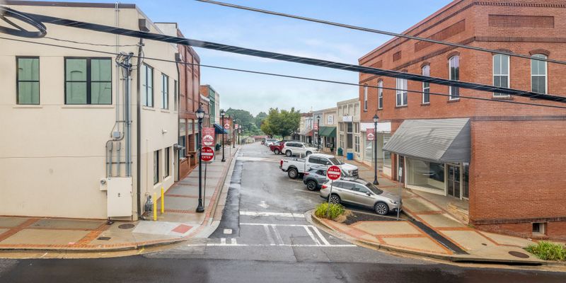 Cornelia House: 128 N Main St