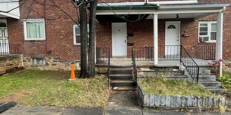 Baltimore Apartment: 907 Oldham St