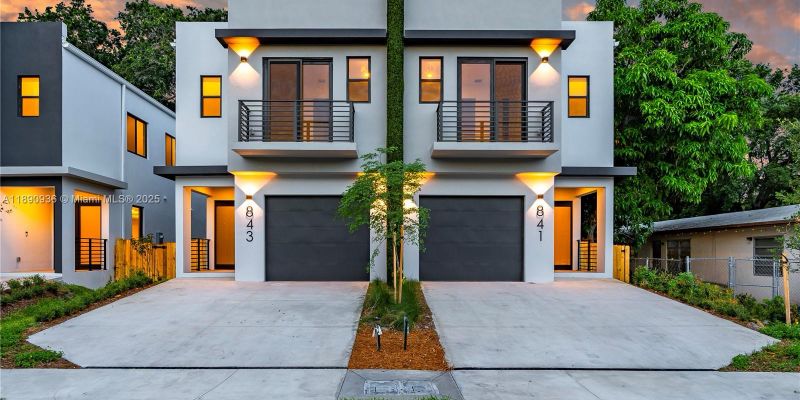 Fort Lauderdale House: 843 SW 29th St