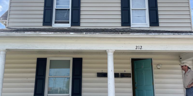 Salisbury Apartment: 212 Maryland Ave