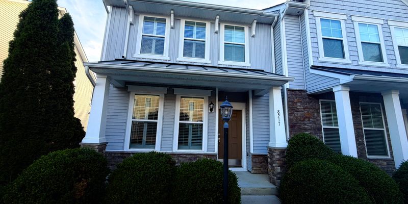 Mechanicsville Townhome: 8217 Center Path Ln