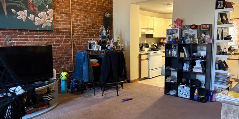 Fitchburg Apartment: 100 Bemis Rd